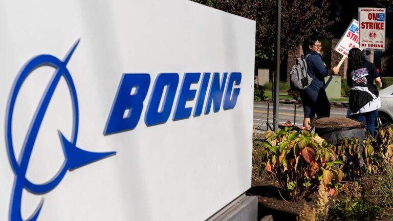 108043310 1728044025182 gettyimages 2175680562 BOEING STRIKE