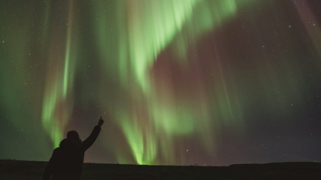 108077394 1734512944333 Aurora chasing experience Iceland by Rebecca Douglas Photography